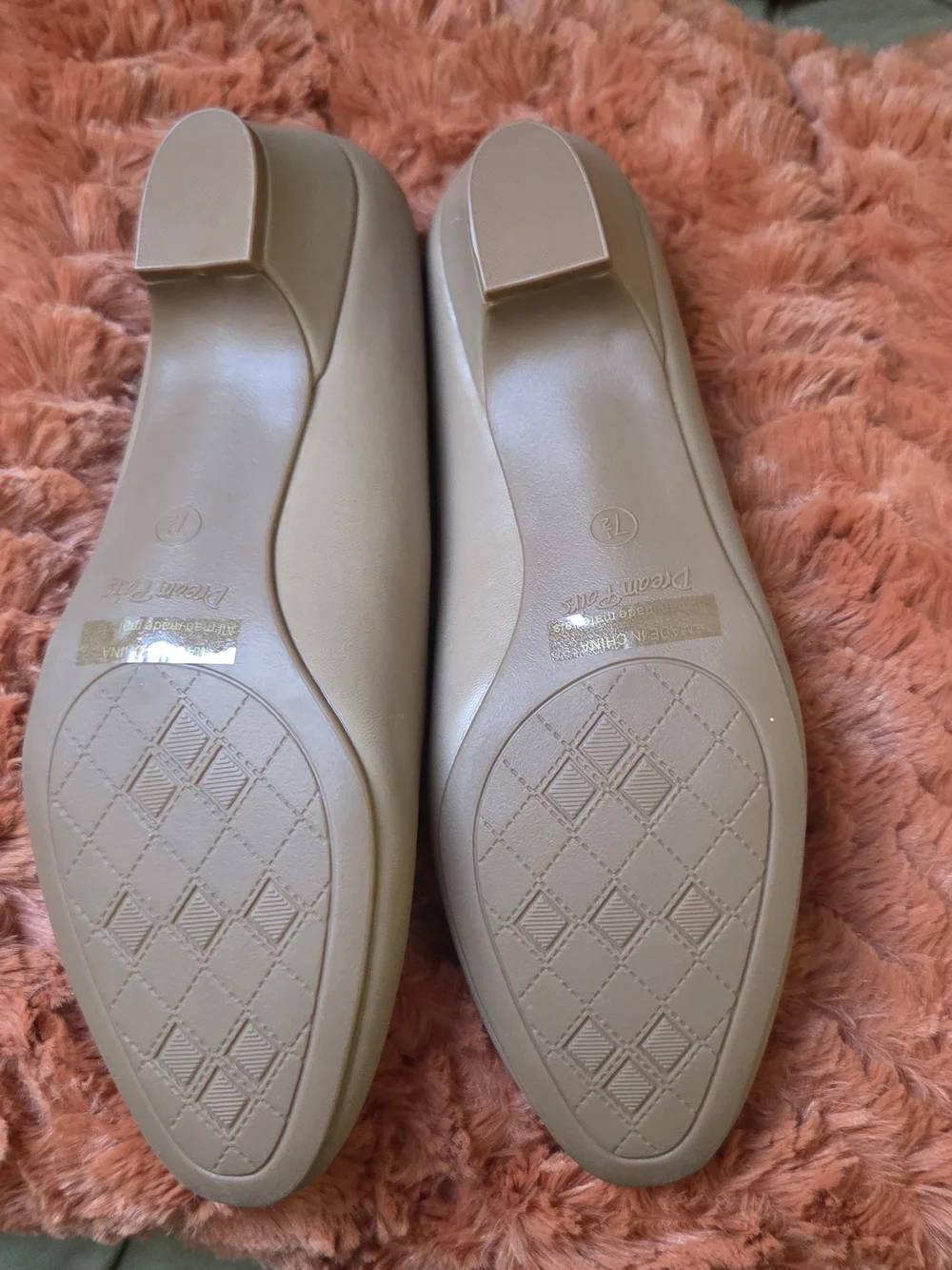 New Women’s Classic Low Heel Pumps in Taupe
